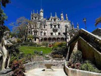 Thumbnail photo of a palace linking to Palacio Regaleira photo page