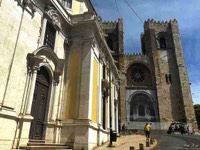 Thumbnail photo of a cathedral linking to Se de Lisboa photo page